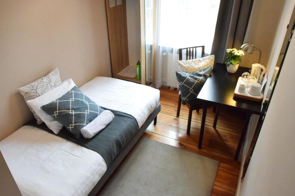 Blooms Inn - City Center Poznan By Friendly Apartments Exterior foto