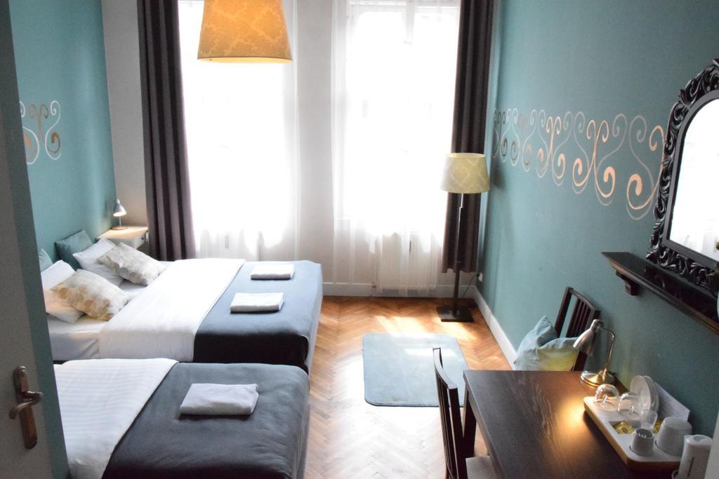 Blooms Inn - City Center Poznan By Friendly Apartments Exterior foto