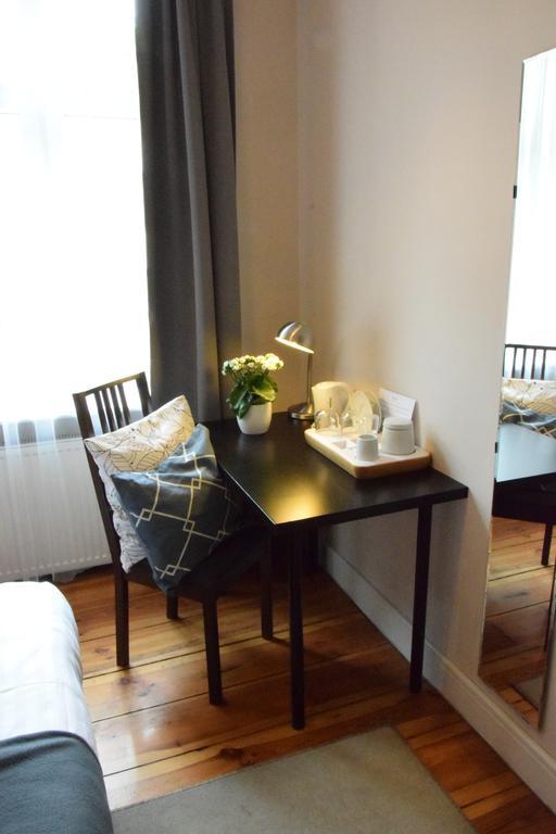 Blooms Inn - City Center Poznan By Friendly Apartments Exterior foto