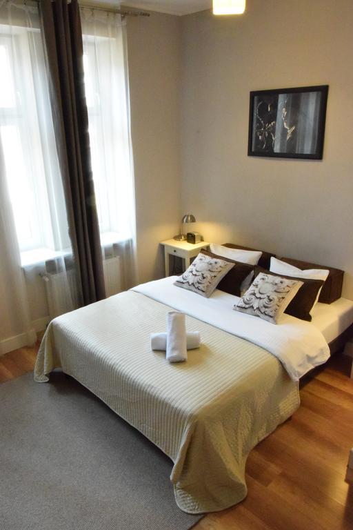 Blooms Inn - City Center Poznan By Friendly Apartments Exterior foto