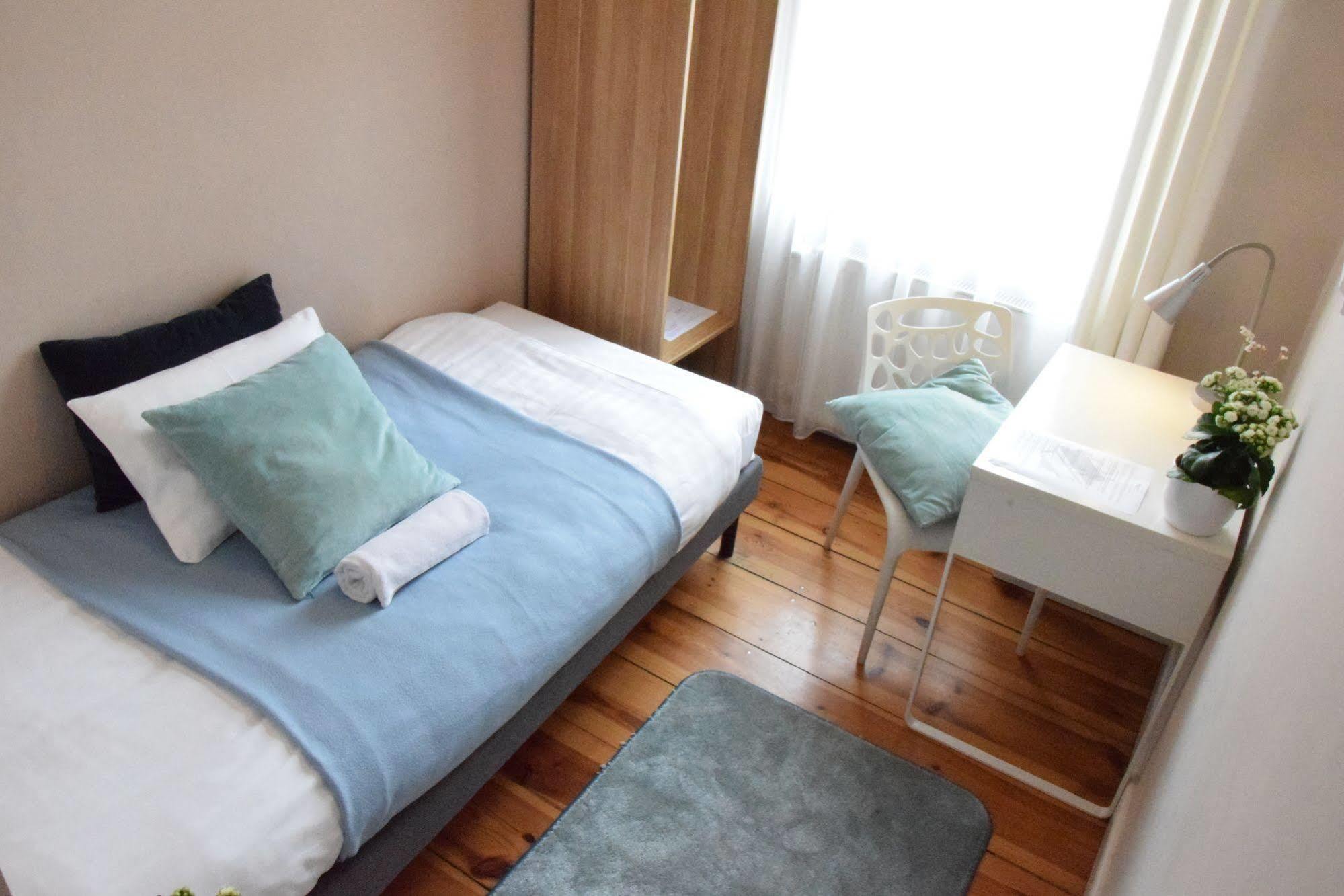 Blooms Inn - City Center Poznan By Friendly Apartments Exterior foto