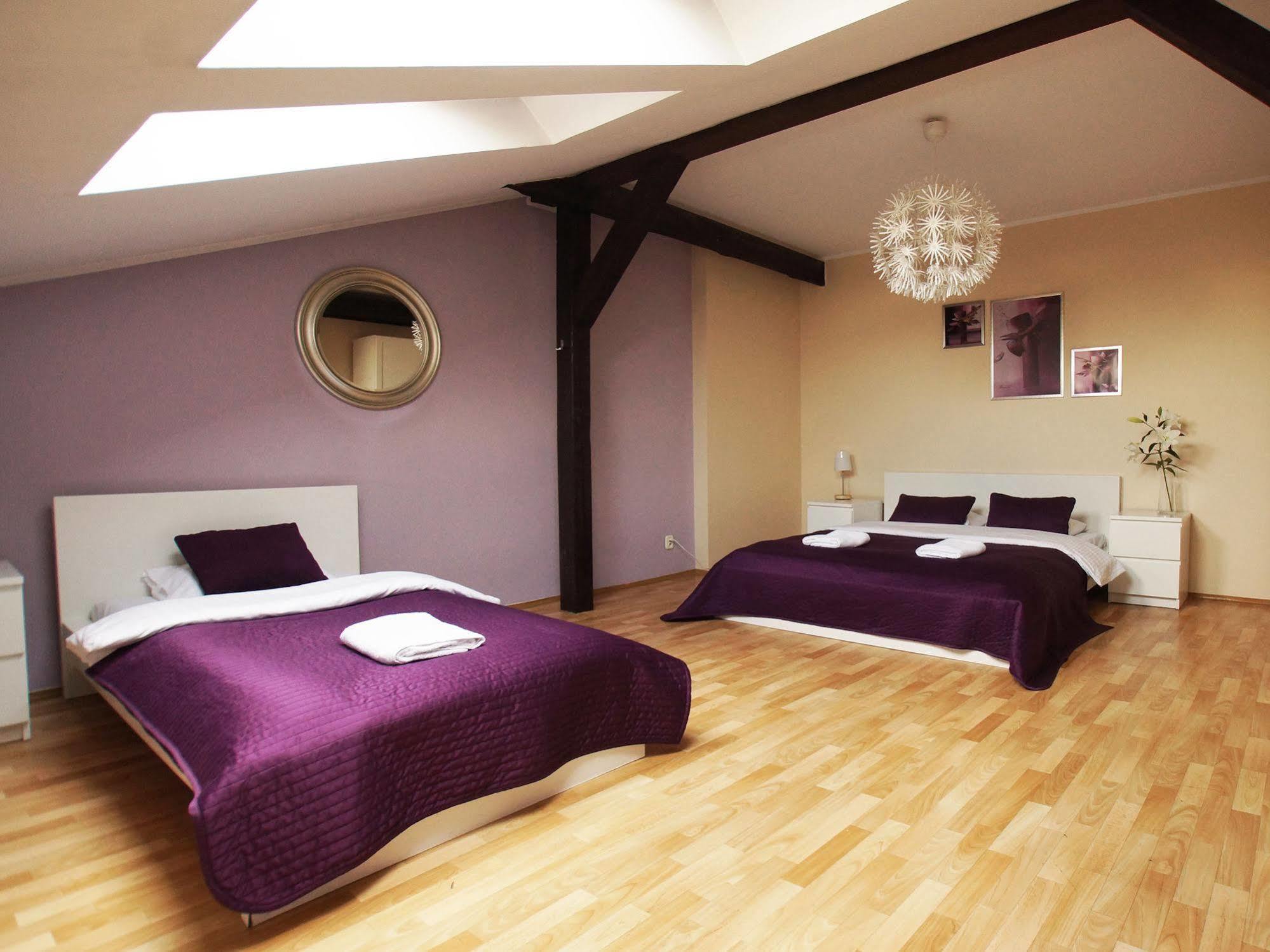 Blooms Inn - City Center Poznan By Friendly Apartments Exterior foto