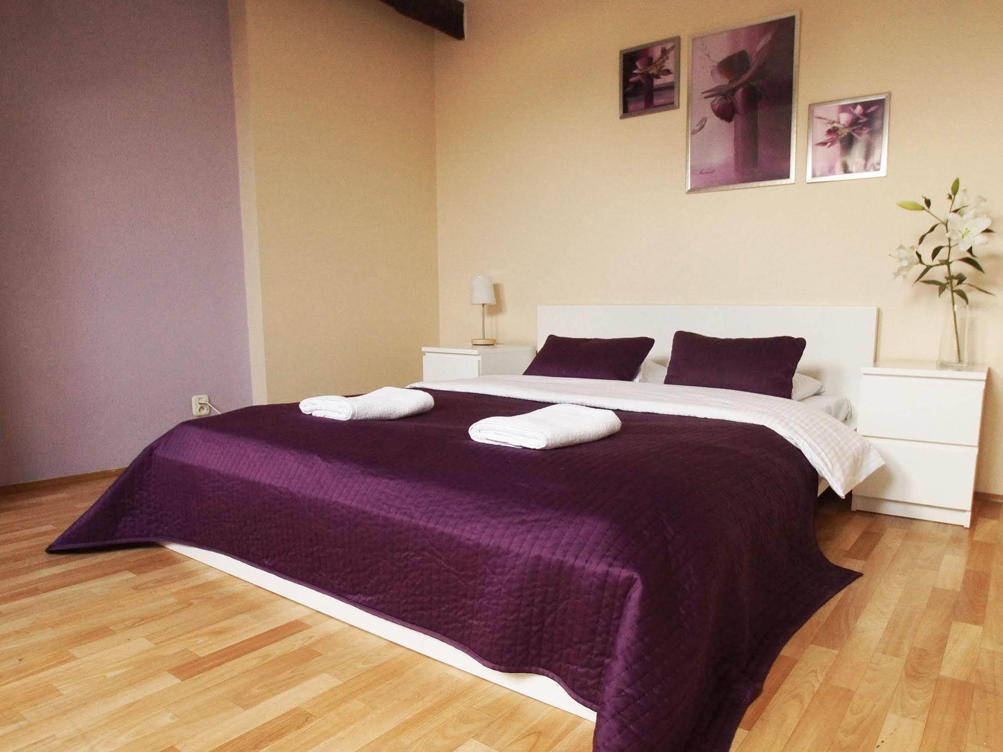 Blooms Inn - City Center Poznan By Friendly Apartments Exterior foto